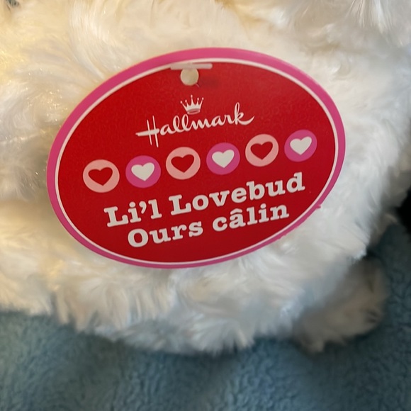 NWT | Hallmark Fluffy Teddy Bear with Flowers - Picture 3 of 3